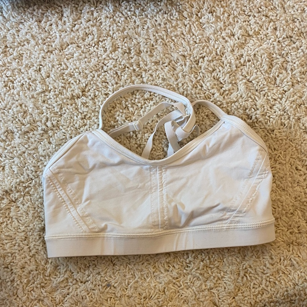 Lululemon sports bra